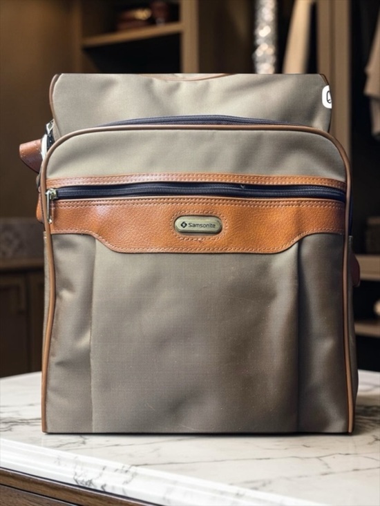 Samsonite Handbags - Samsonite Vintage Shoulder Bag Messenger Briefcase Luggage Tan Brown Leather